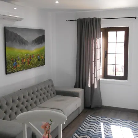 Appartement Maya Golf With A/c